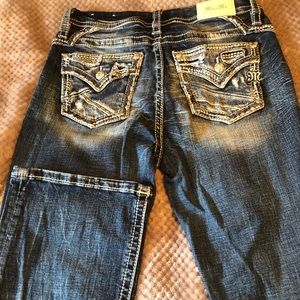 Miss Me Curvy Bootcut Jeans 30x32